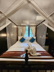 Luxury double bed at CLub One Seven Guest House SUPERIOR